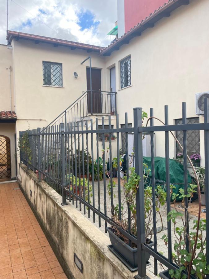 Residenza Niutta- Roma Apartment Exterior photo